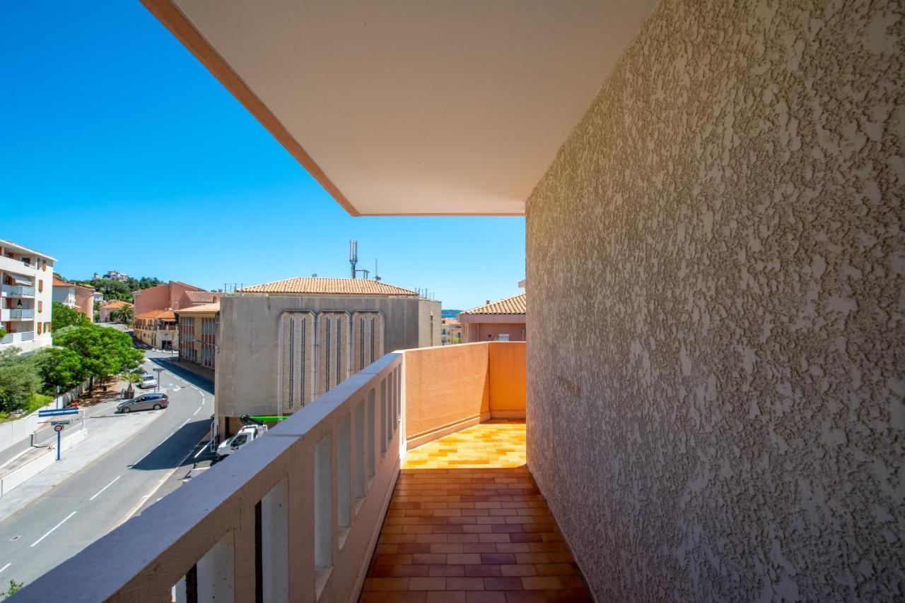 T2 En Hypercentre -Parking Prive-Clim-Proche Plage Sainte-Maxime Exterior foto